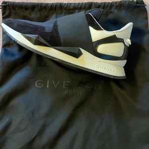 COPY - Size 38.5 (woman’s size 8) Givenchy shoes